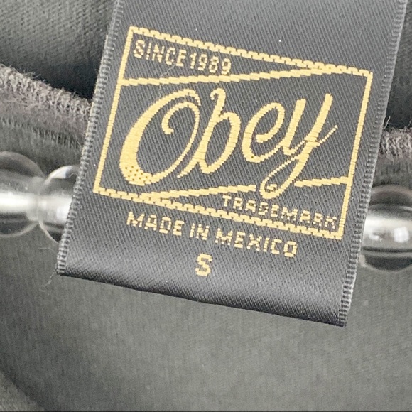 Obey l Grey Distressed Grim Reaper Graphic T-shirt - Picture 4 of 6